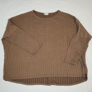 Women's Crew Neck Sweater - Brown